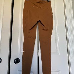 LULULemon Womens Workout Leggings / Yoga Pants